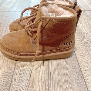 NEW UGG Neumel II Boots!! Chestnut Size 1